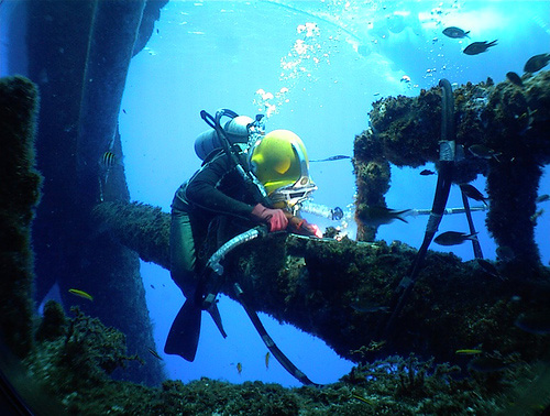 تحقیق جوشکاری زیر آب